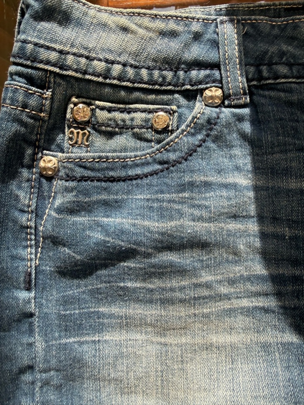 Miss Me Sequin Wing Denim Mini Skirt Size 30 Western Y2K EUC $98 MSRP - Picture 4 of 10